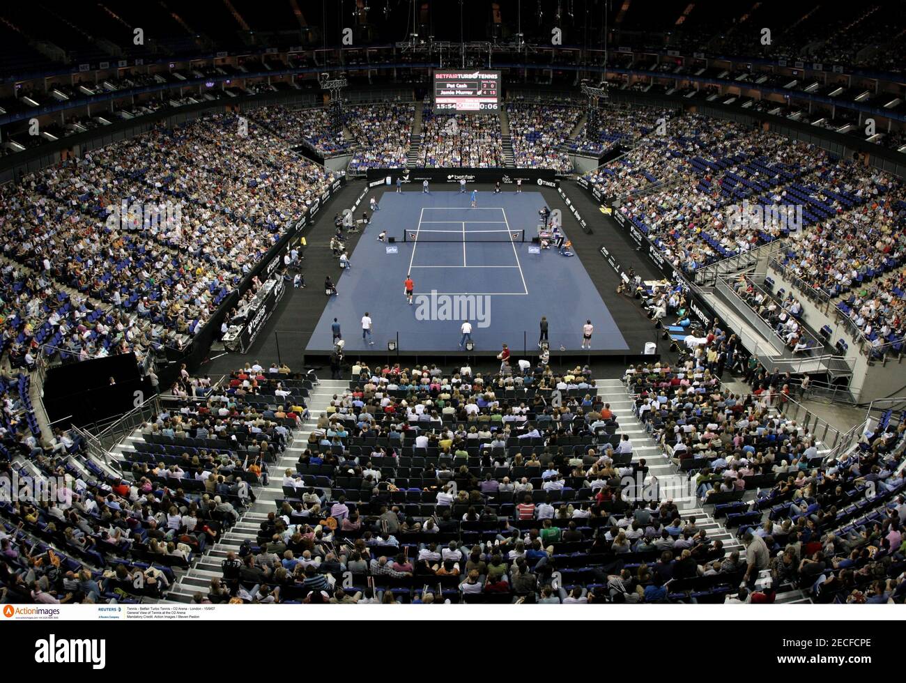 Tennis - Betfair Turbo Tennis - O2 Arena - London - 15/9/07 General View of Tennis  at the O2 Arena Mandatory Credit: Action Images / Steven Paston Stock Photo  - Alamy