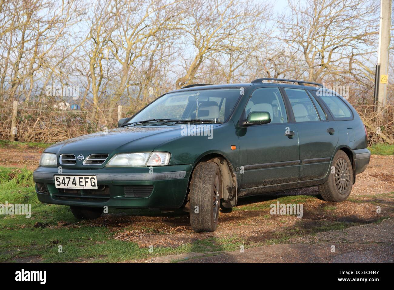 Nissan primera estate hi-res stock photography and images - Alamy