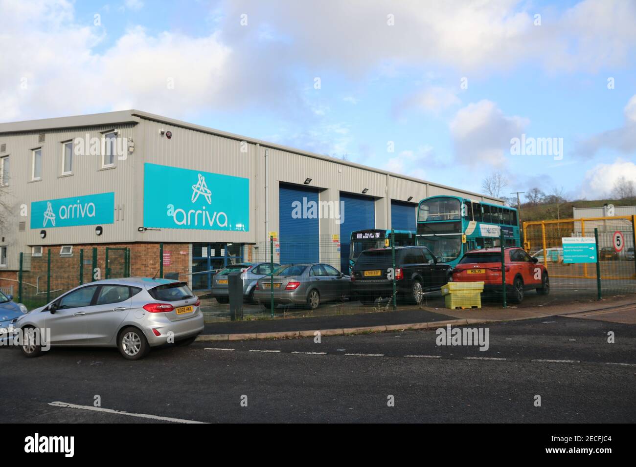 ARRIVA BUS GARAGE TUNBRIDGE WELLS Stock Photo Alamy