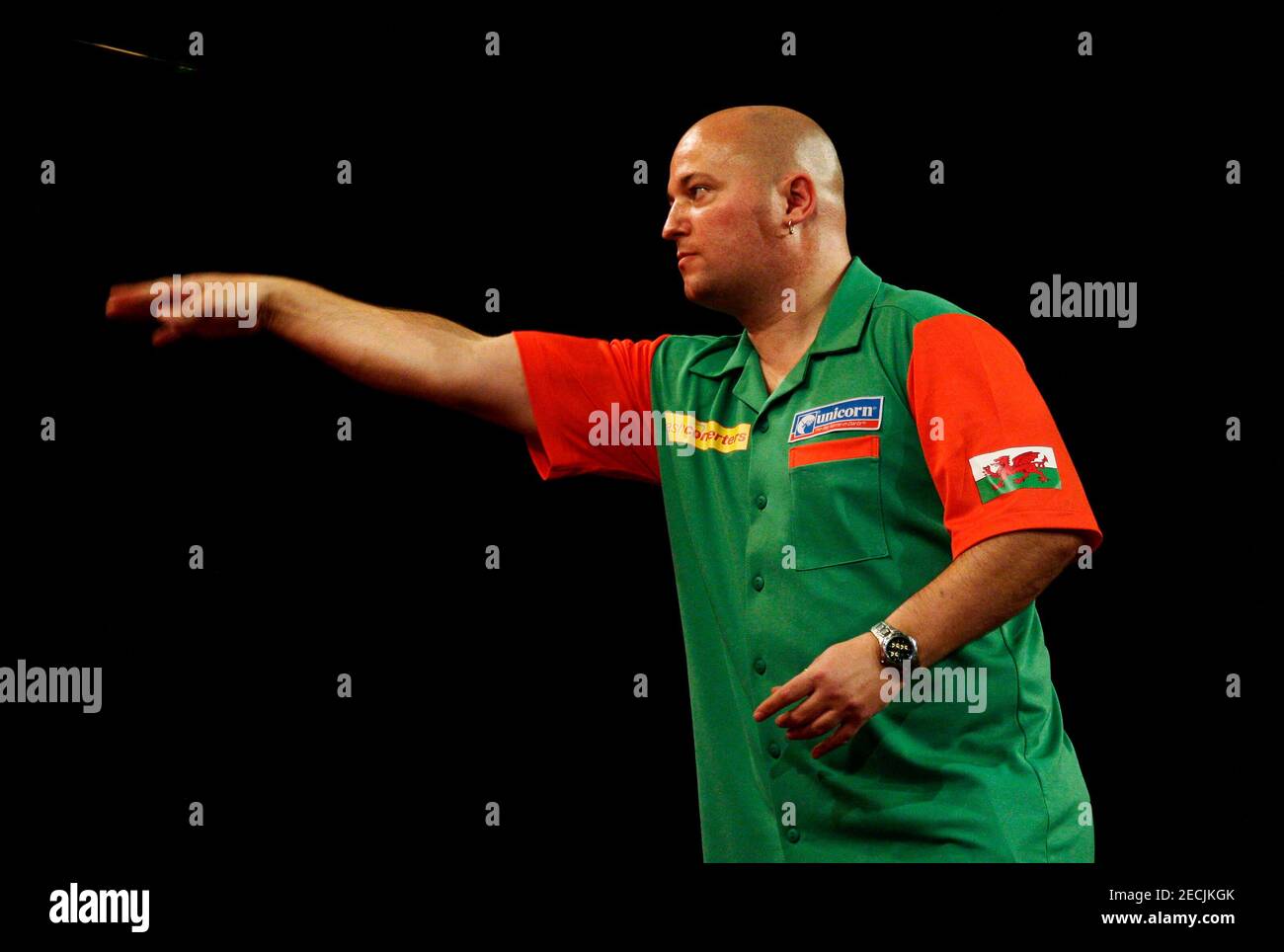 Darts - The Cash Converters World Cup of Darts - Rainton Meadows Arena -  5/12/10 Wales' Barrie Bates during the final Mandatory Credit: Action  Images / Craig Brough Livepic Stock Photo - Alamy