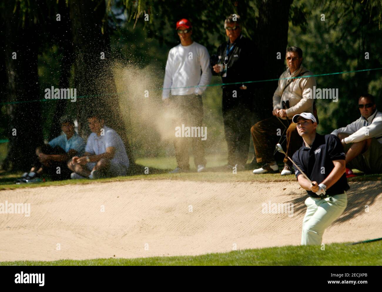Golf - Omega European Masters - Crans-sur-Sierre - Crans Montana -  Switzerland - 9/9/07 England's Oliver Wilson plays out of a bunker during  the final round Mandatory Credit: Action Images / Paul Childs Stock Photo -  Alamy