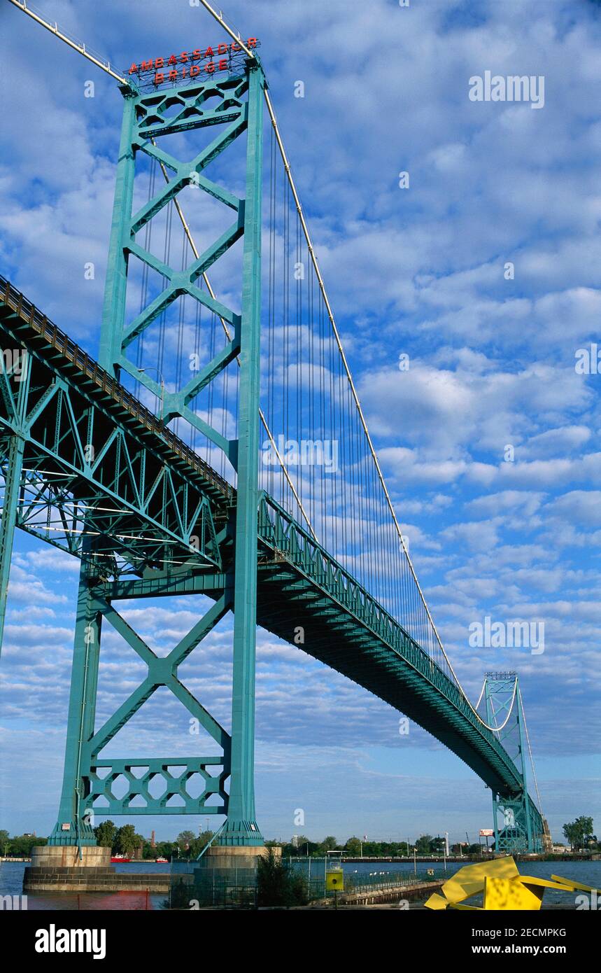 Detroit windsor border hi-res stock photography and images - Alamy