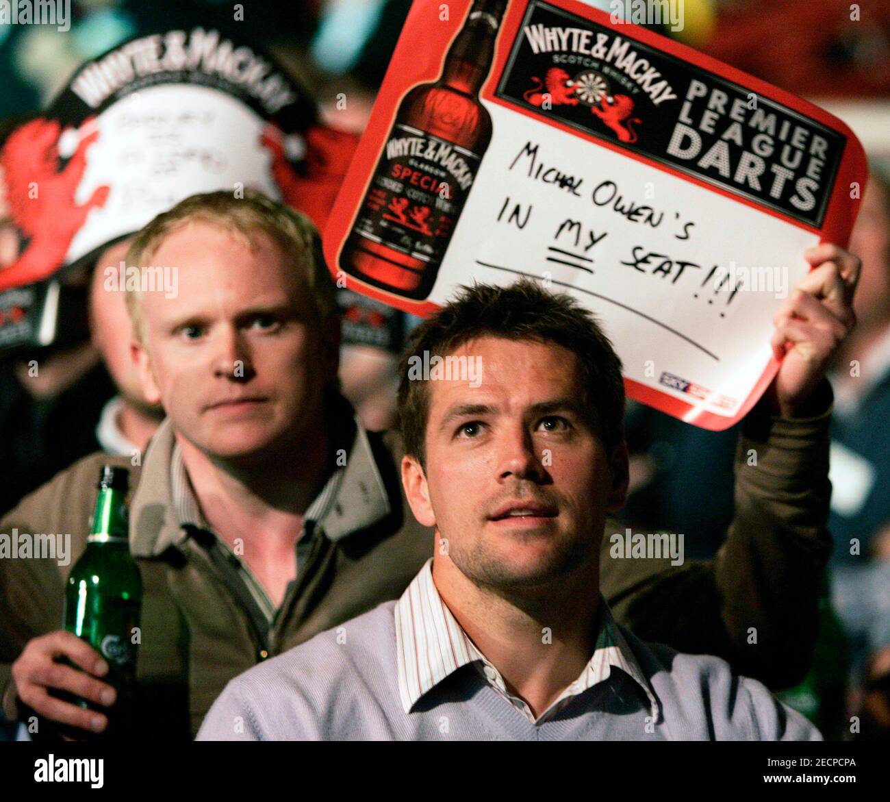 Darts - Whyte & Mackay Premier League Darts - Metro Radio Arena, Newcastle  - 1/5/08 Newcastle's Michael Owen (front) in the crowd Mandatory Credit:  Action Images / Lee Smith Livepic Stock Photo - Alamy