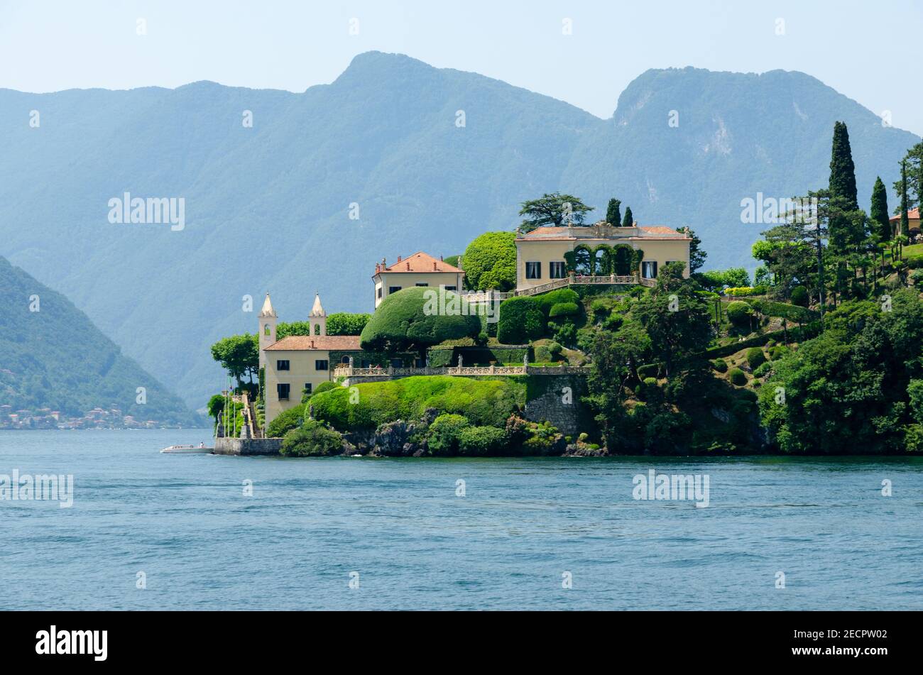 luxury-villa-on-lake-of-como-italy-stock-photo-alamy