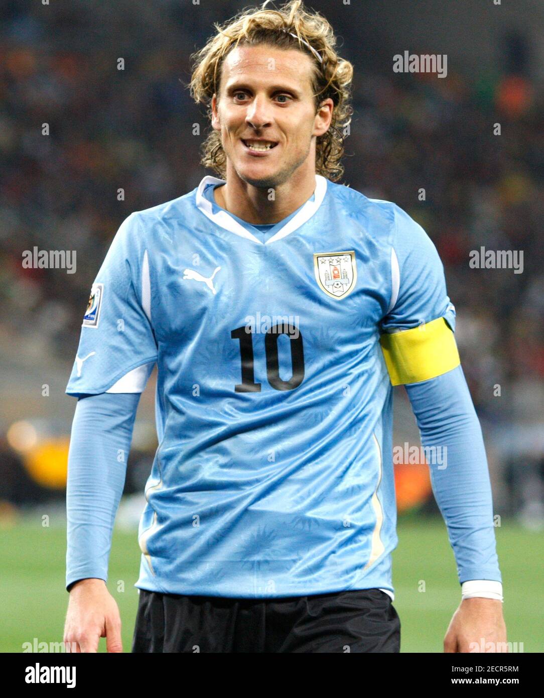 Diego forlan uruguay ghana soccer hi-res stock photography and images -  Alamy