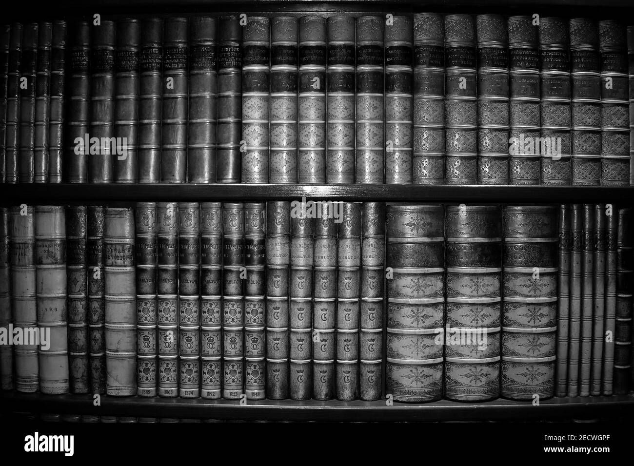 Antique book shelf Stock Photo Alamy