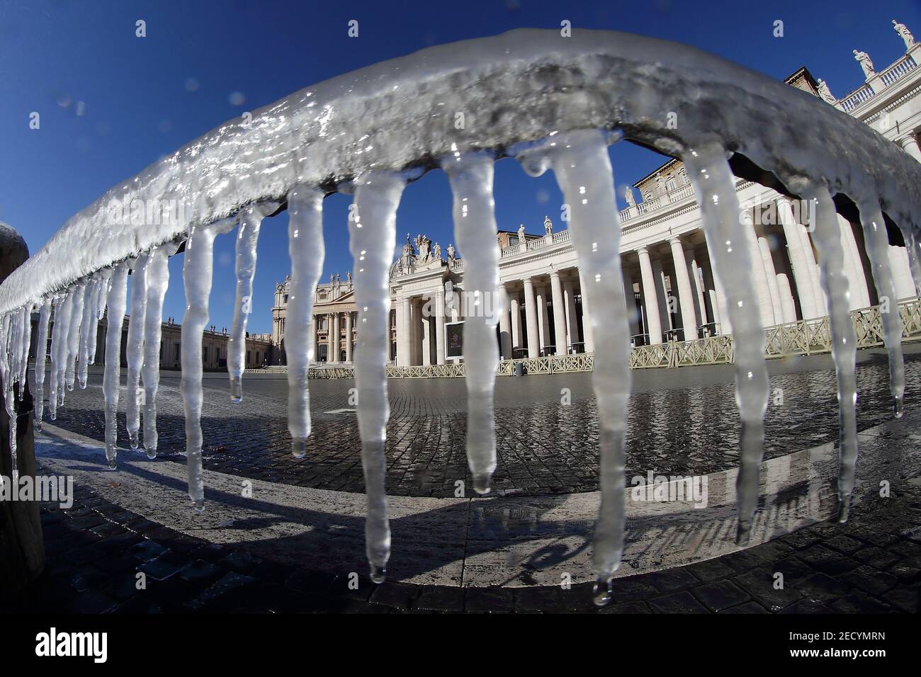 February 14, 2021 - Vatican City (Holy See) .The effects of the cold in ...