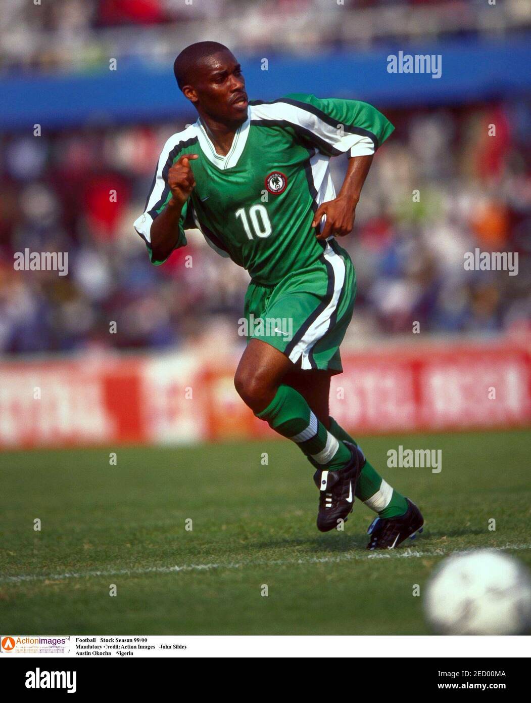 Football Stock Season 99 00 Mandatory Credit Action Images John Sibley Jay Jay Okocha Nigeria Stock Photo Alamy Football Stock Season 99 00 Mandatory Credit Action Images John Sibley Jay Jay Okocha Nigeria Stock Photo Alamy