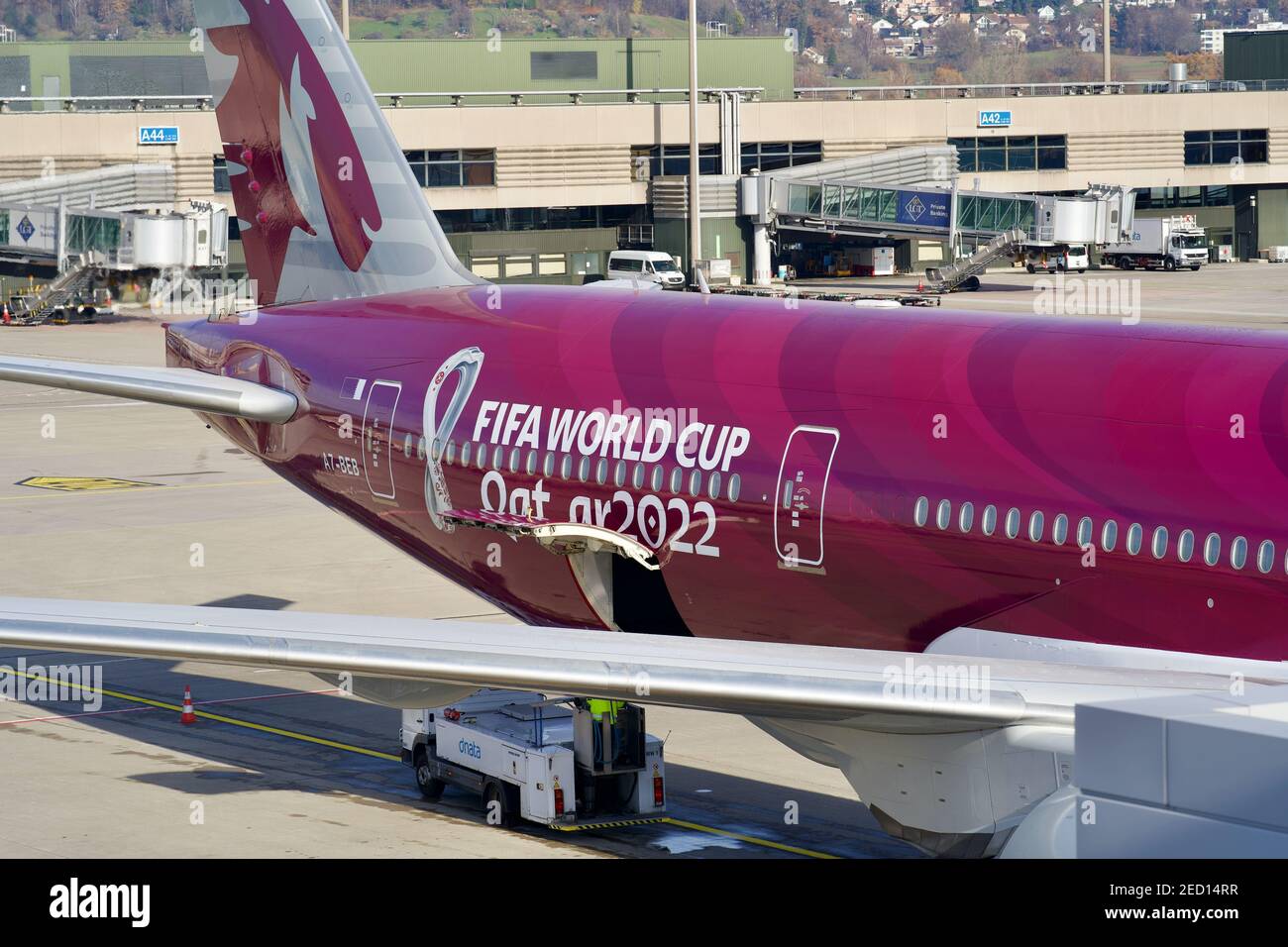 Qatar Airplane Beb At Zurich International Airport Zrh Lszh First Commercial Flight With 22 World Cup Livery Photo Taken November 21st Stock Photo Alamy