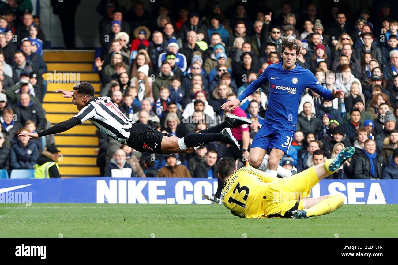 Soccer Football - Premier League - Chelsea vs Newcastle United - Stamford  Bridge, London, Britain - December 2, 2017 Chelsea's Thibaut Courtois saves  from Newcastle United's Jacob Murphy before Dwight Gayle scores