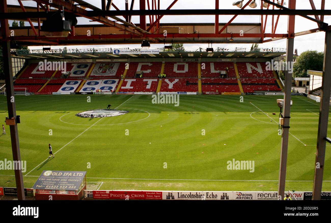 GroundDesigns Retro Football Wall Art Lincoln City FC Sincil Bank ...