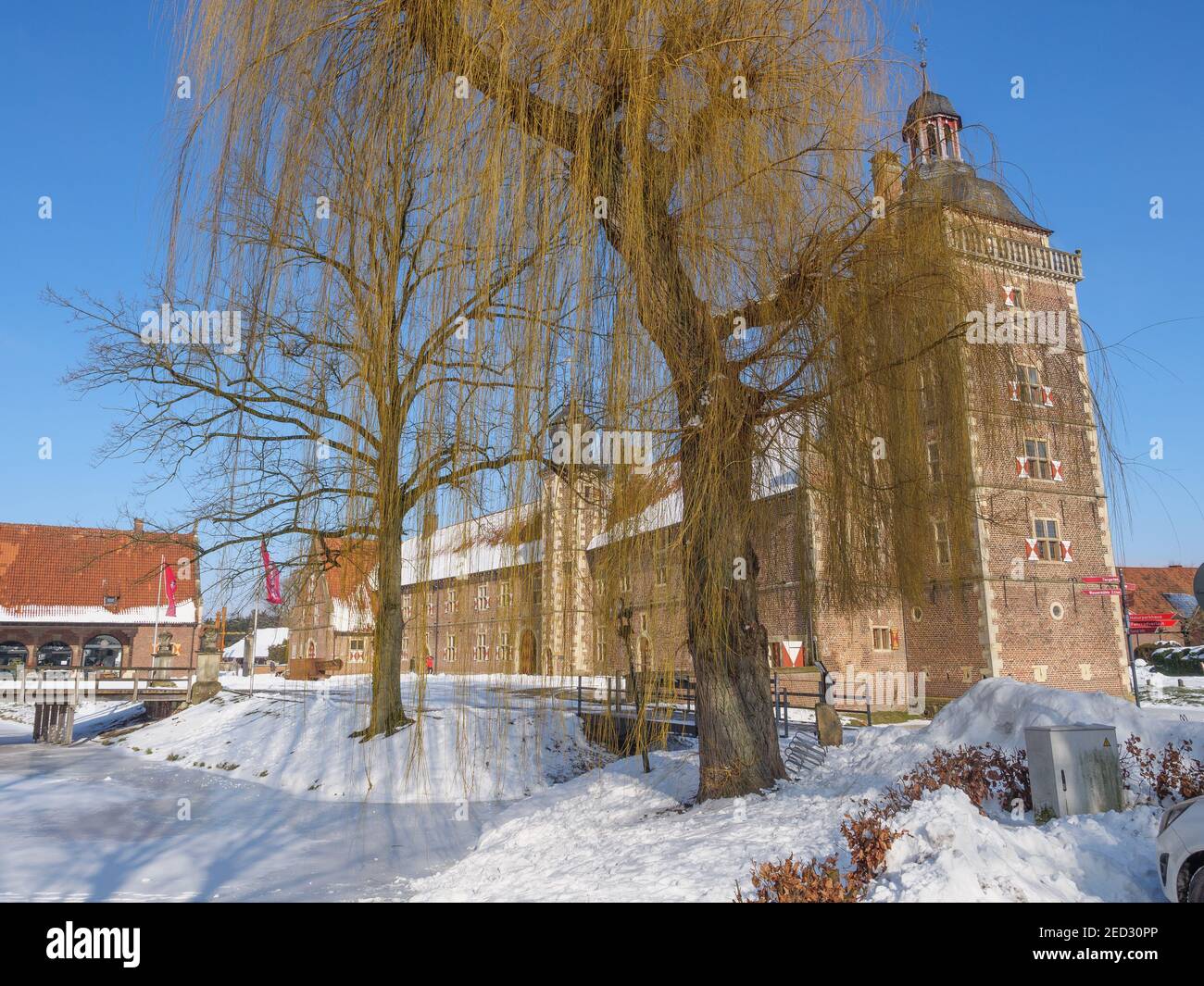 Raesfeld the castle of raesfeld in germany Stock Photo - Alamy