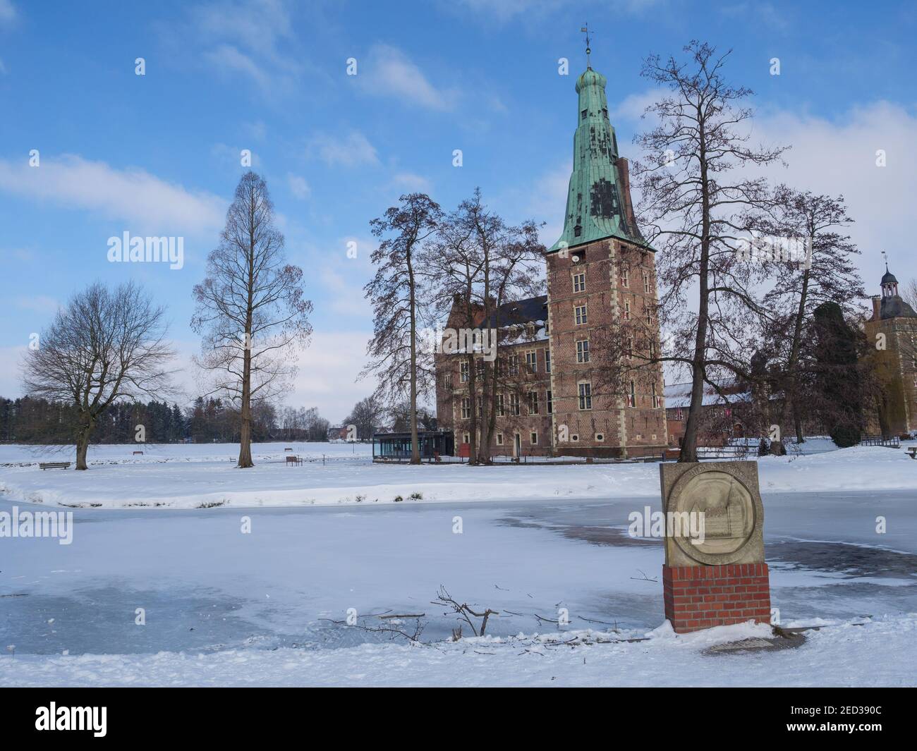 Raesfeld the castle of raesfeld in germany Stock Photo - Alamy