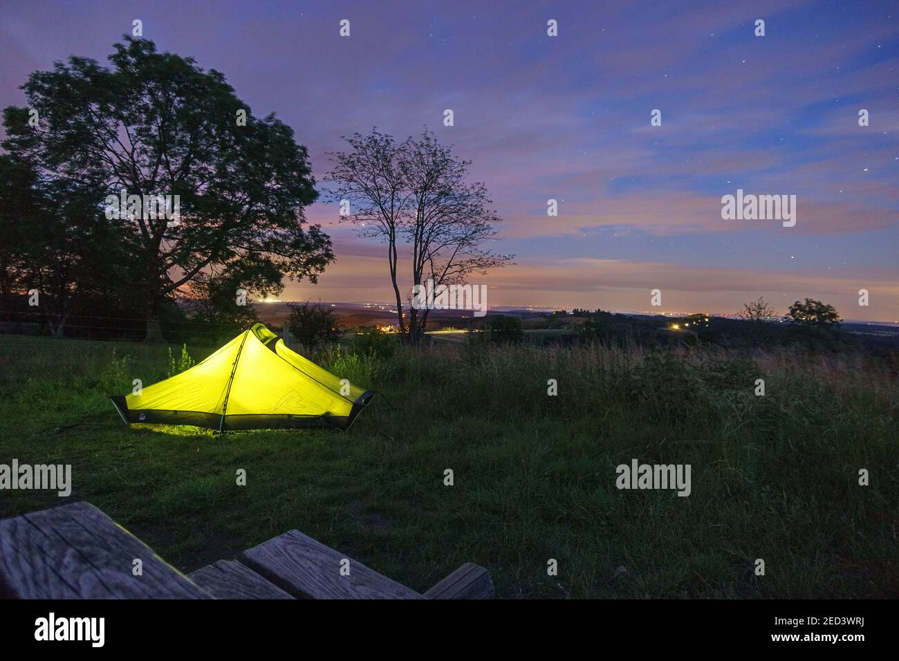 Illuminated green tent night hi-res stock photography and images - Alamy