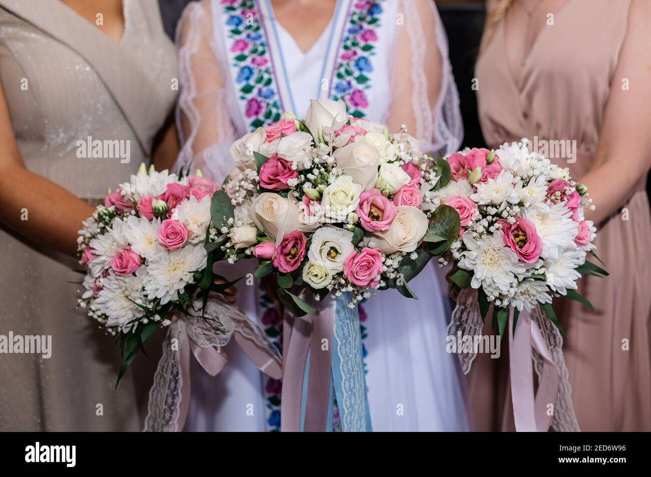 Bouquet of the bride and bridesmaids of the bride Stock Photo Alamy