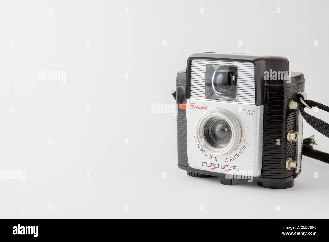 Appareil Photo Vintage Kodak Brownie Starlet Argentique 1950 Format 127 - Déco