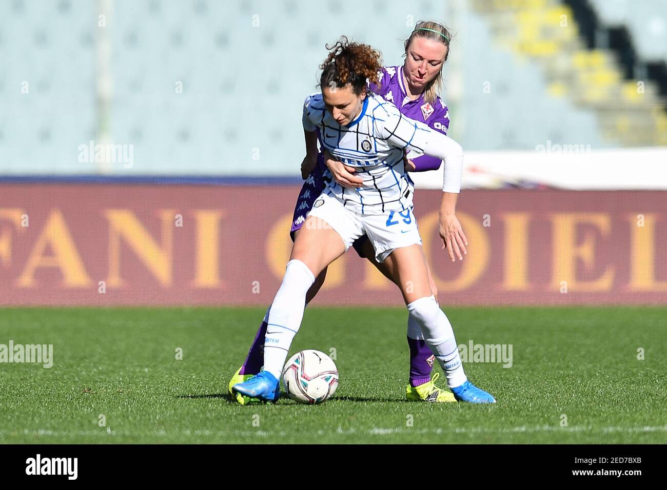 Agnese Bonfantini (Roma) and Stephanie Breitner (Fiorentina Femminile)  during ACF Fiorentina