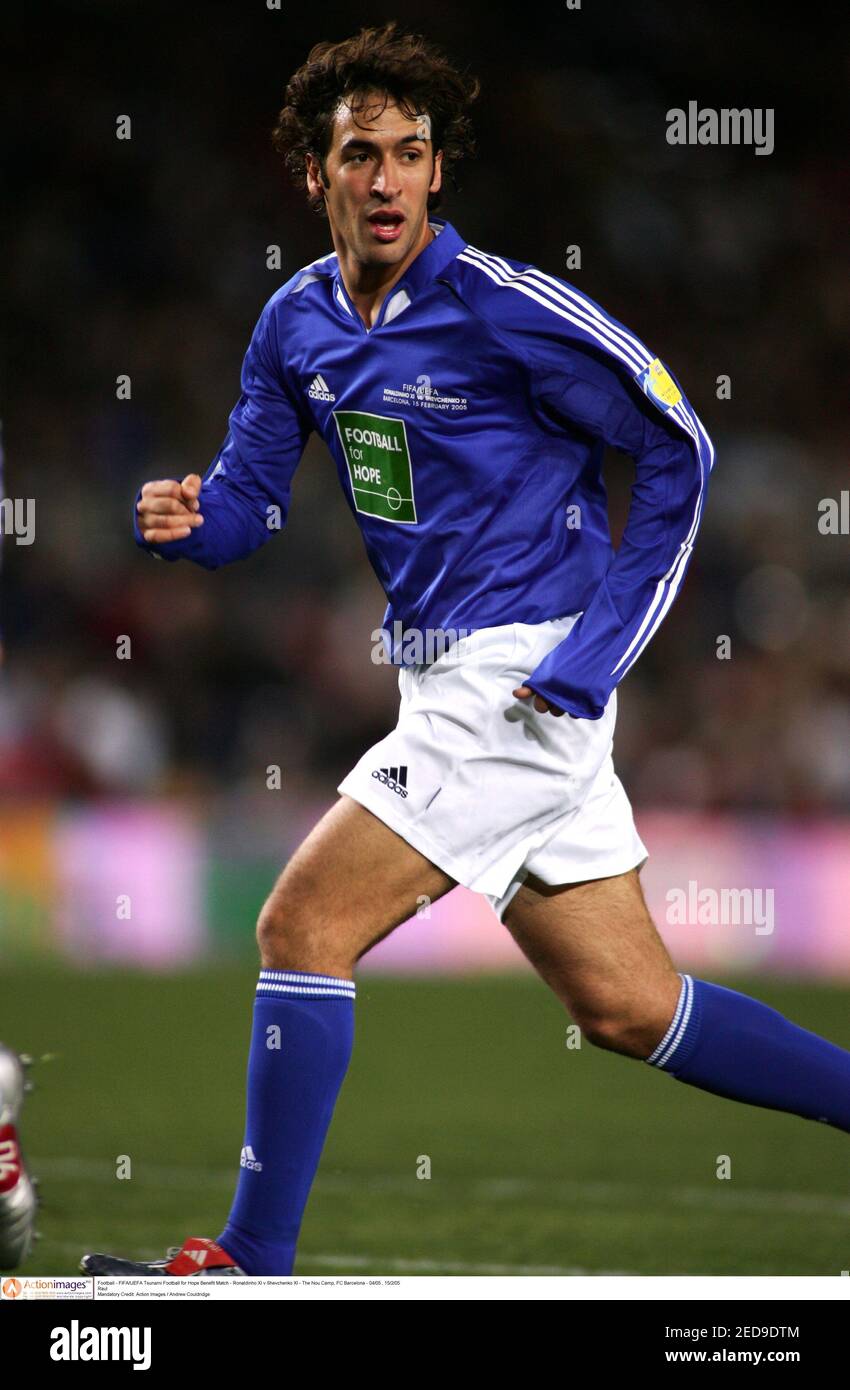 Football Fifa Uefa Tsunami Football For Hope Benefit Match Ronaldinho Xi V Shevchenko Xi The Nou Camp Fc Barcelona 04 05 15 2 05 Raul Mandatory Credit Action Images Andrew Couldridge Stock Photo Alamy
