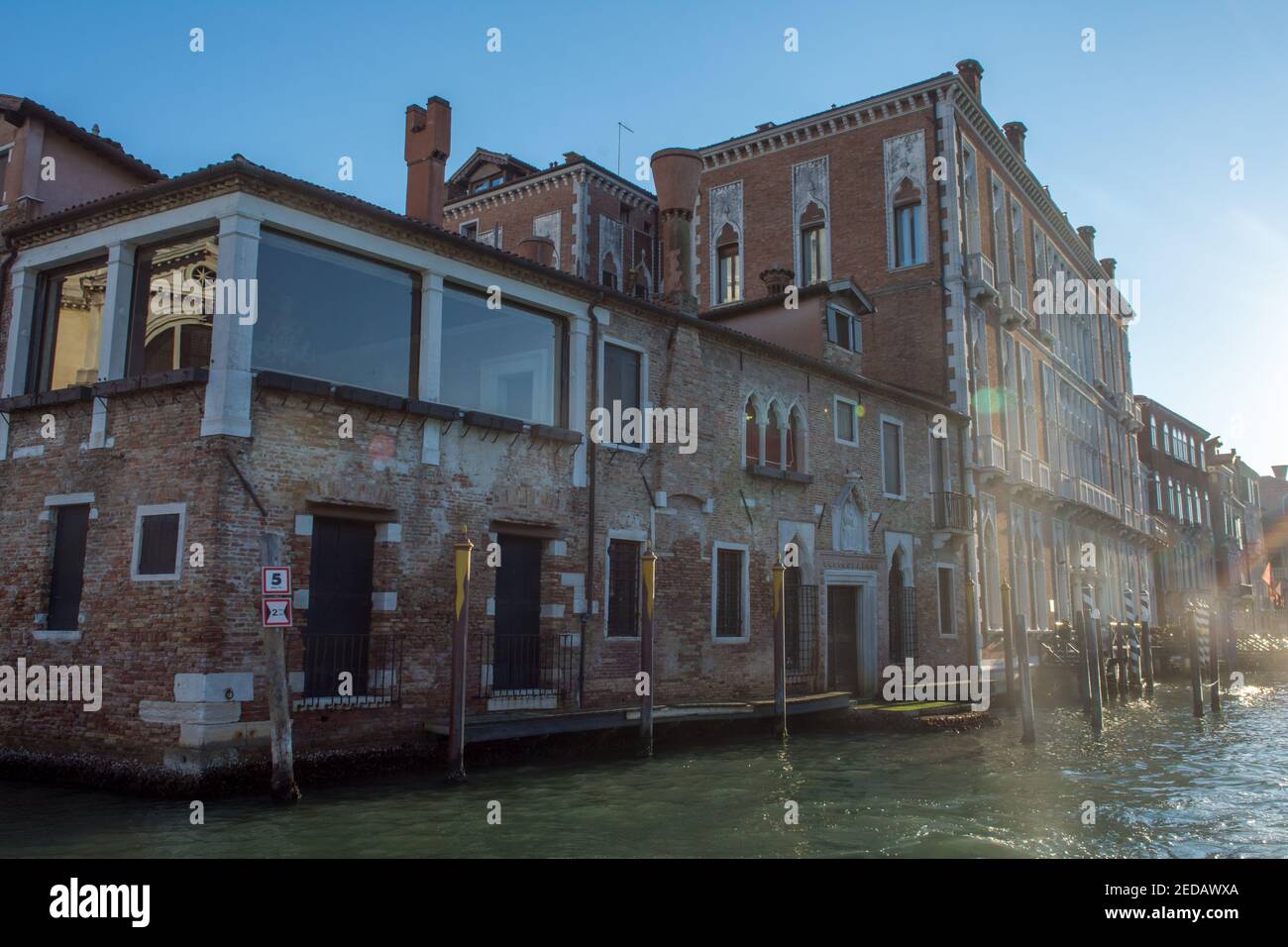 discovery of the city of Venice and its small canals and romantic
