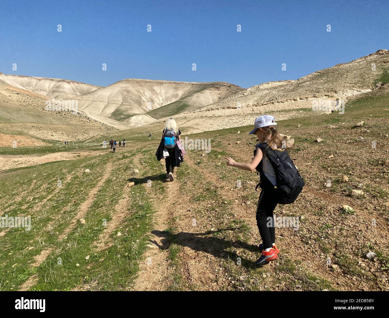 Family mountain hiker hi-res stock photography and images - Alamy