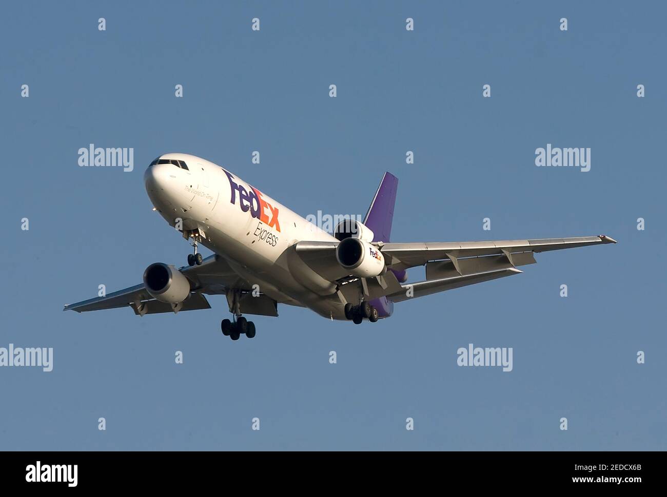 Fed Ex Wide Body Jet Stock Photo Alamy