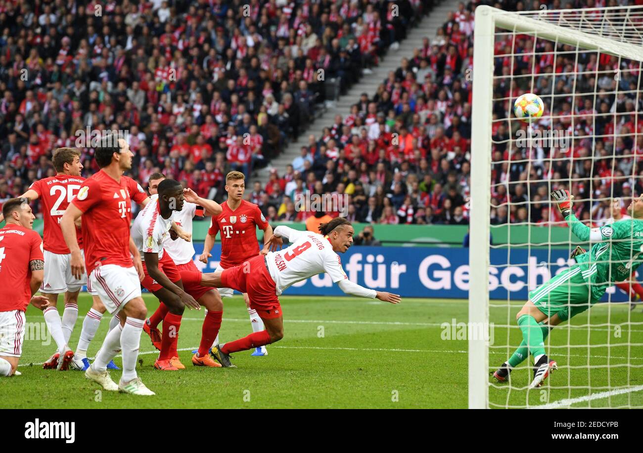 Soccer Football Olympiastadion Hi Res Stock Photography And Images Page 4 Alamy