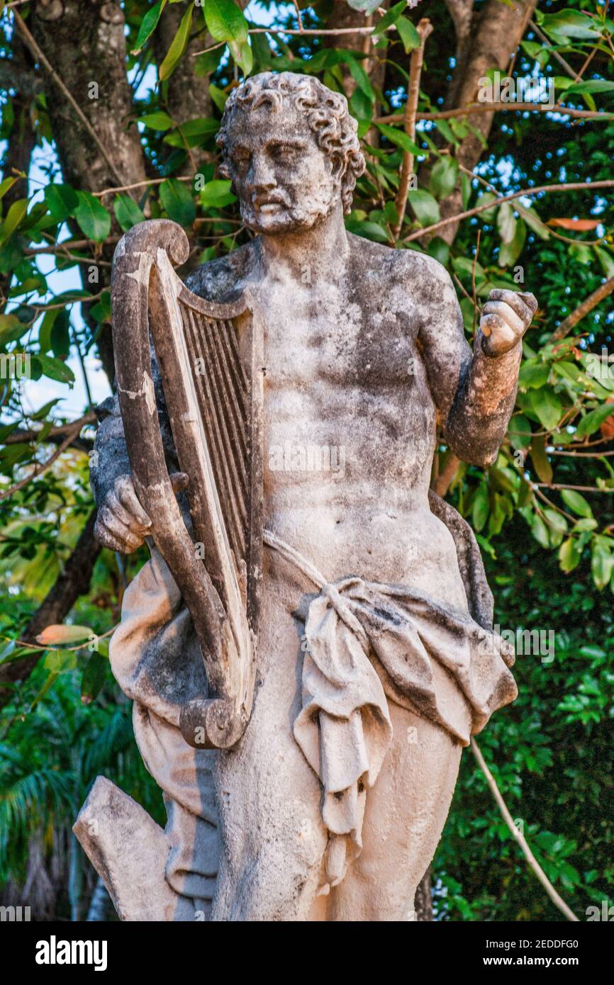 Lyre walks hires stock photography and images Alamy