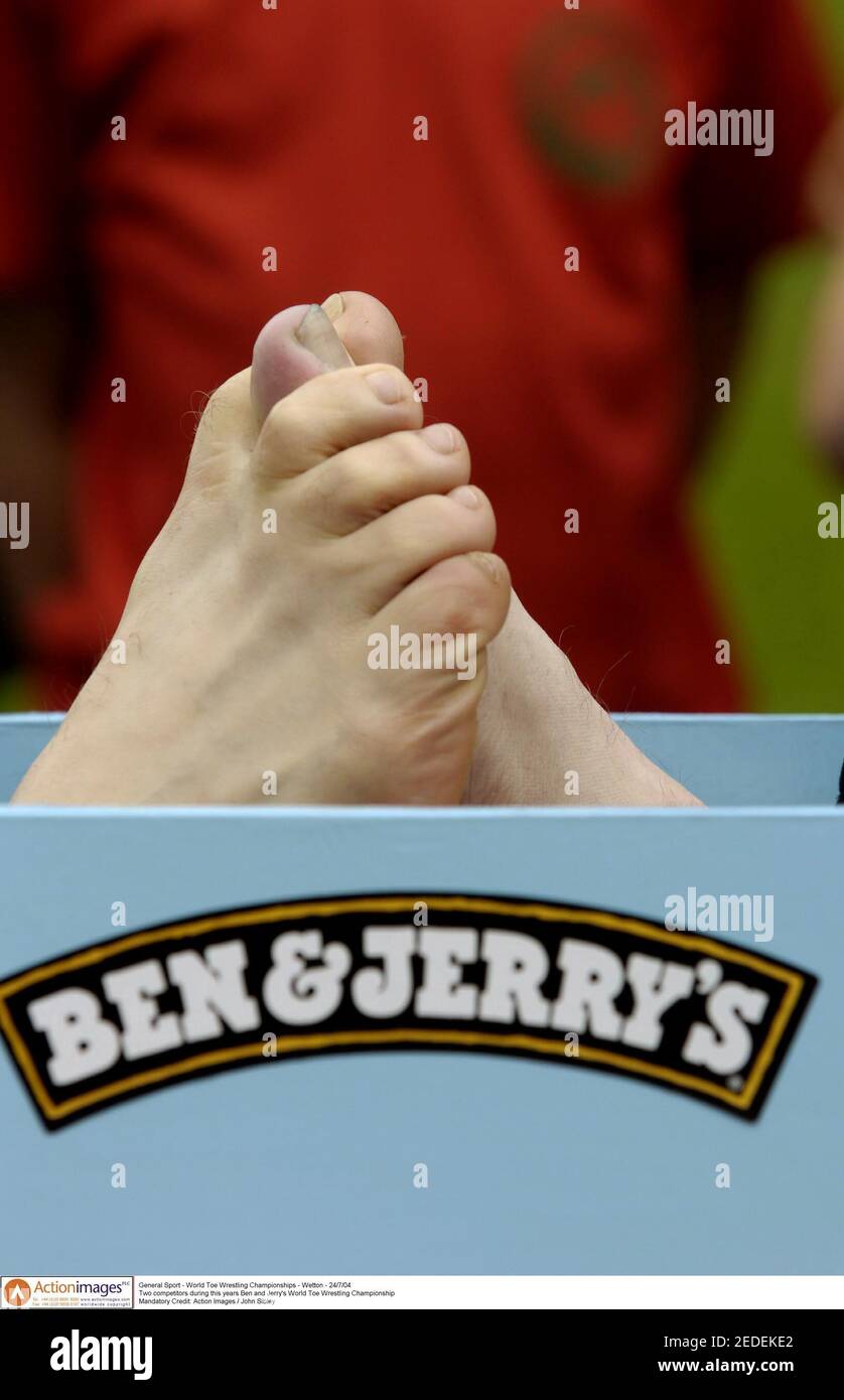 World toe wrestling championships hires stock photography and images