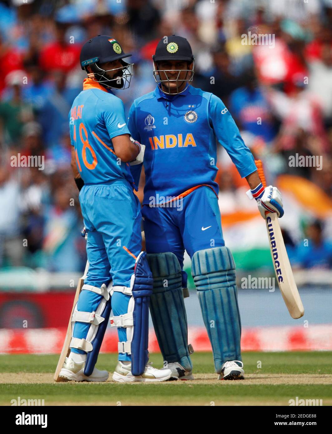 Cricket - ICC Cricket World Cup - India v Australia - The Oval, London,  Britain - June 9, 2019 India's MS Dhoni and Virat Kohli Action Images via  Reuters/Andrew Boyers Stock Photo - Alamy
