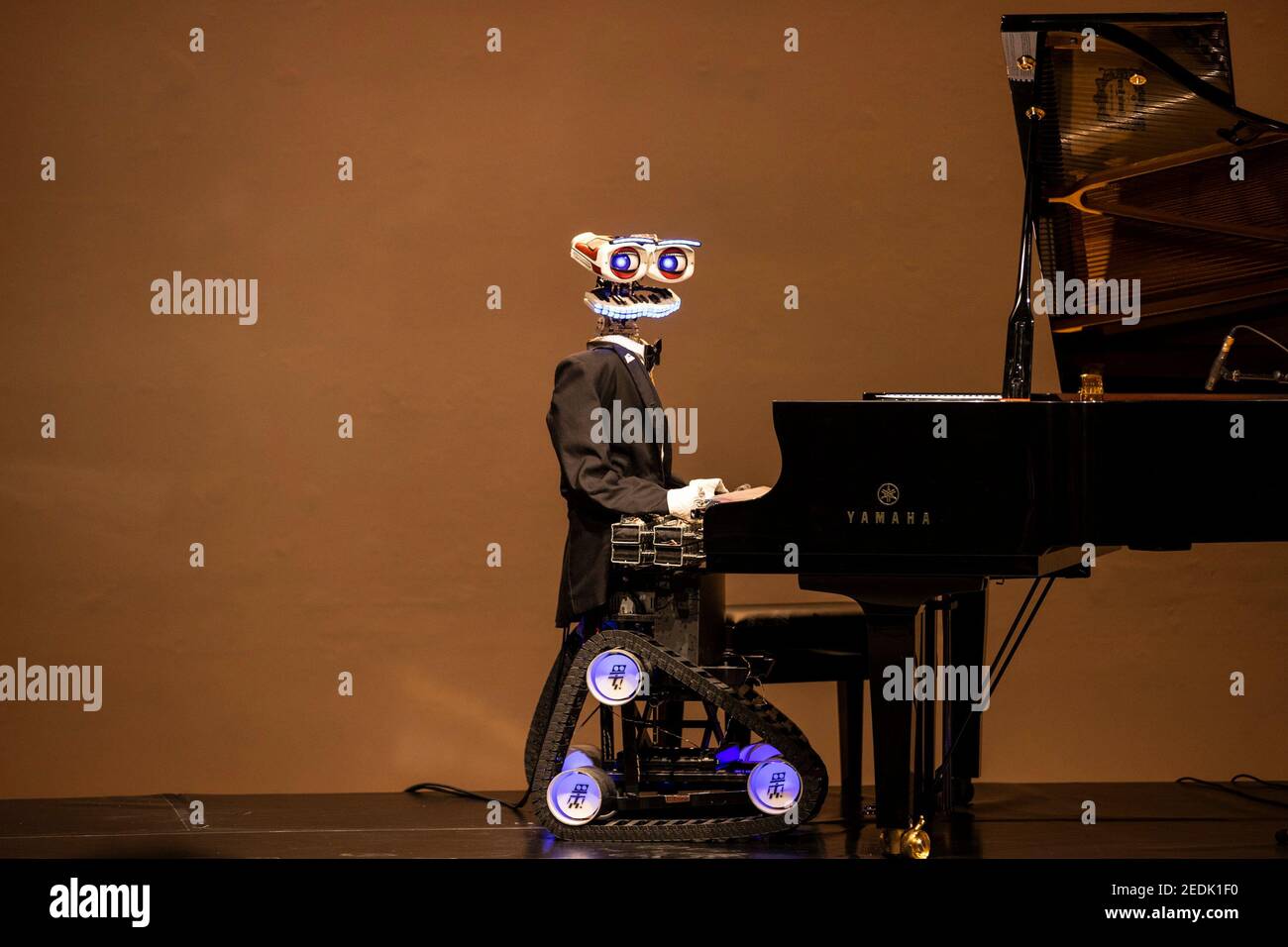 Milan, Italy. 14th Feb, 2021. 2/14/2021 - Milan, Online show Guess who I play with tonight with the robot TeoTronico and the pianist Roberto Prosseda at the No hma space. Editorial Usage Only (Photo by IPA/Sipa USA) Credit: Sipa USA/Alamy Live News Stock Photo