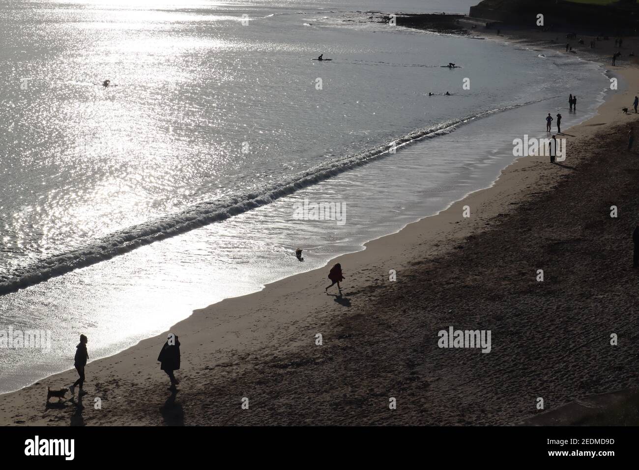 Falmouth seafront Gyllyngvase Beach, winter sunshine during lockdown, living a healthy life Stock Photo