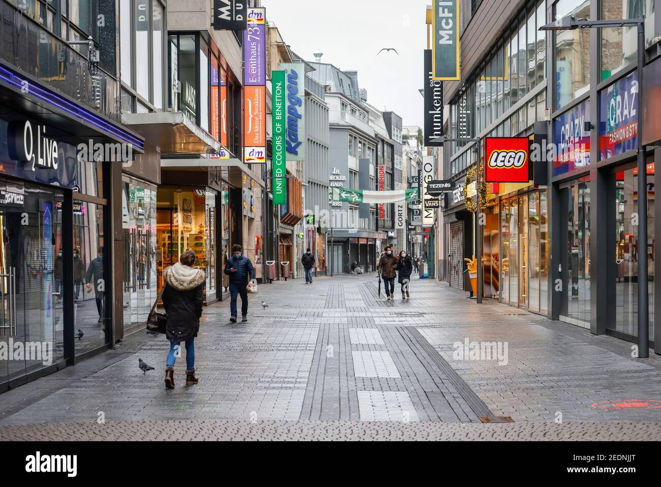 08.01.2021, Cologne, North Rhine-Westphalia, Germany - Cologne city centre in times of the Corona crisis during the second lockdown, shops are closed, Stock Photo