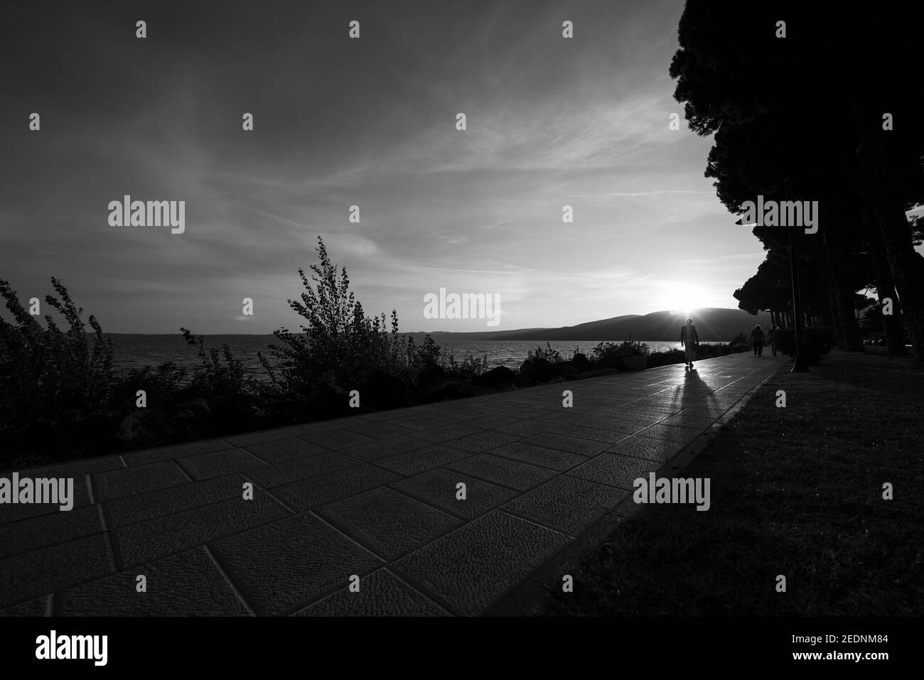 Black and white waterscape hi-res stock photography and images - Alamy