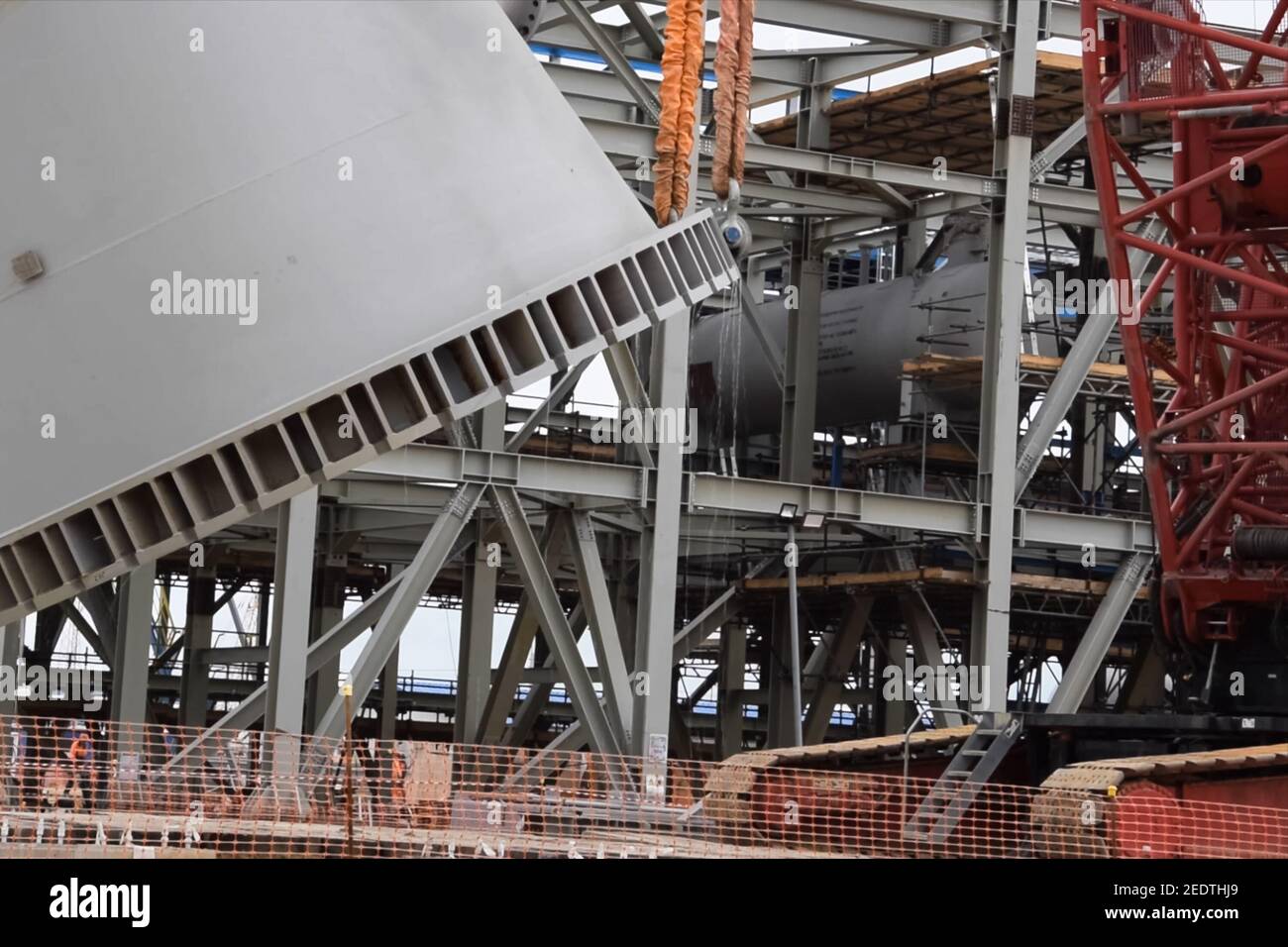 Thermal distillation hi-res stock photography and images - Alamy