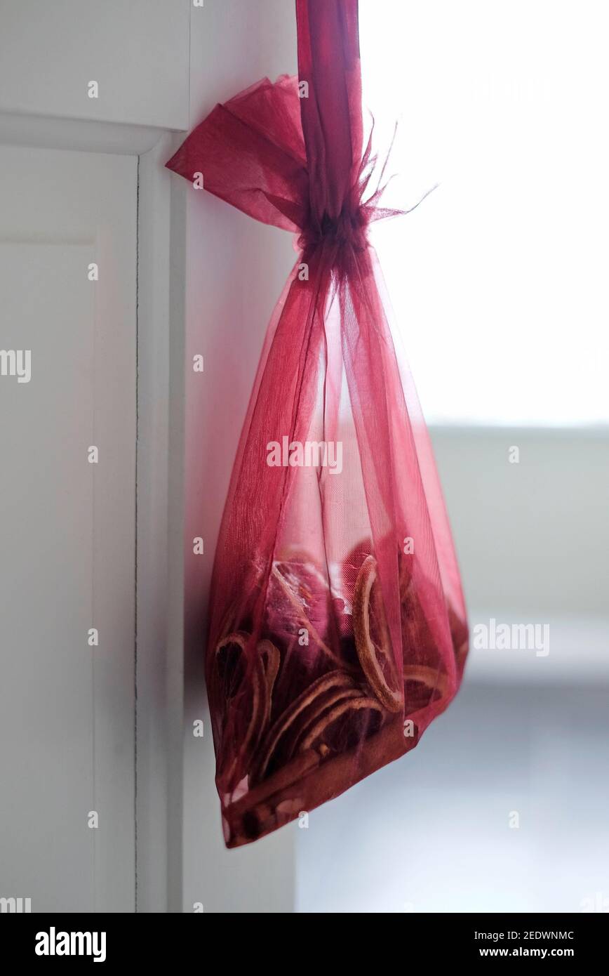 Mesh bag hires stock photography and images Alamy