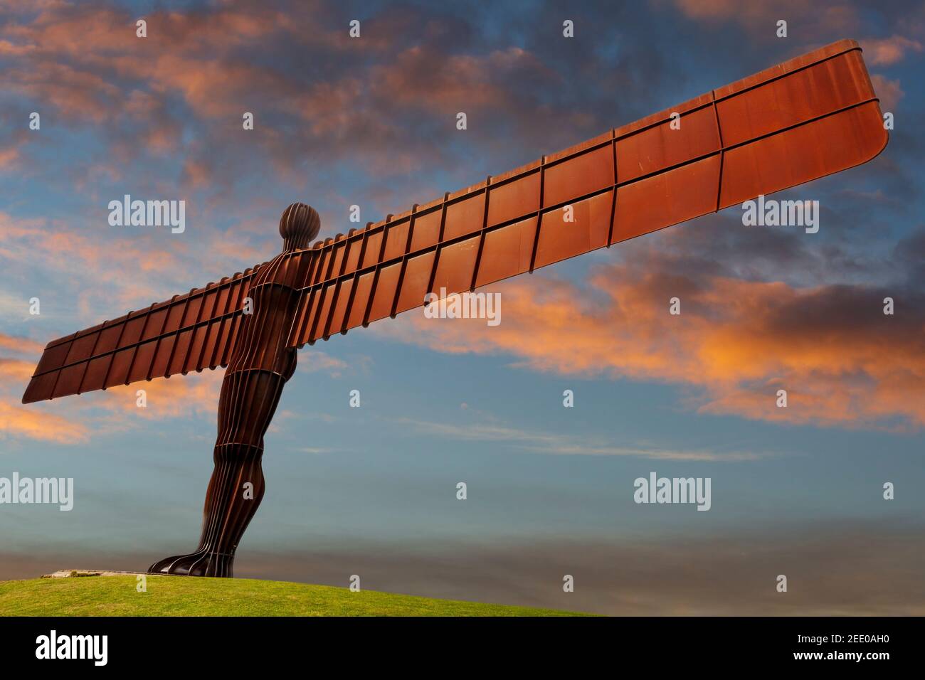 The Angel of the North at sunset, Newcastle Upon Tyne, England Stock ...