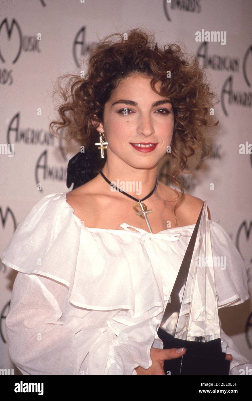 Gloria Estefan attending 16th Annual American Music Awards on January 30, 1989 at Shrine Auditorium in Los Angeles, California.  Credit: Ralph Dominguez/MediaPunch Stock Photo