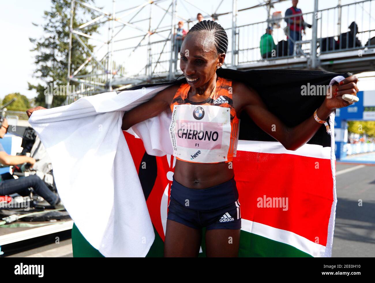 Athletics - Berlin Marathon - Berlin, Germany - September 16, 2018 Kenya's  Gladys Cherono Kiprono celebrates winning the Berlin Marathon  REUTERS/Fabrizio Bensch Stock Photo - Alamy