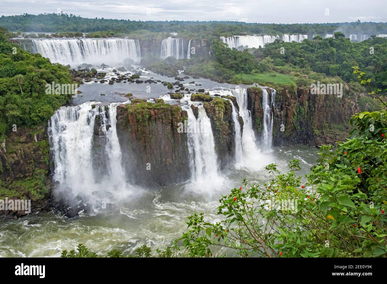 Iguazú Falls / Iguaçu Falls, waterfalls of the Iguazu River on the border of the Argentine province of Misiones and the Brazilian state of Paraná Stock Photo