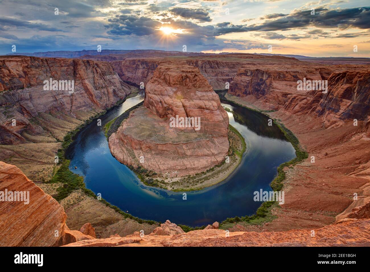 Horseshoe bend seen from the lookout point, Arizona, United States ...