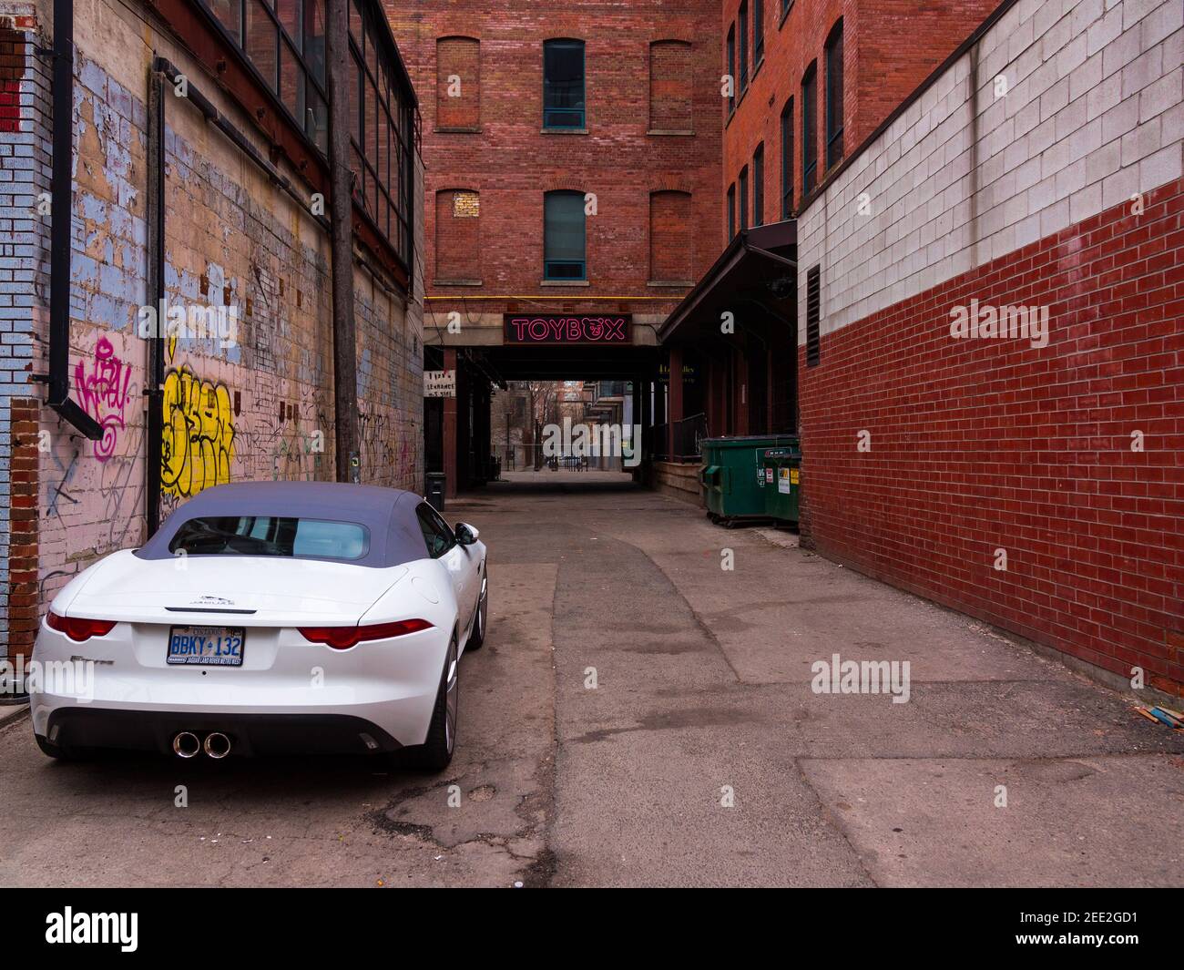 White Jaguar Toronto Club Toy Box Stock Photo Alamy