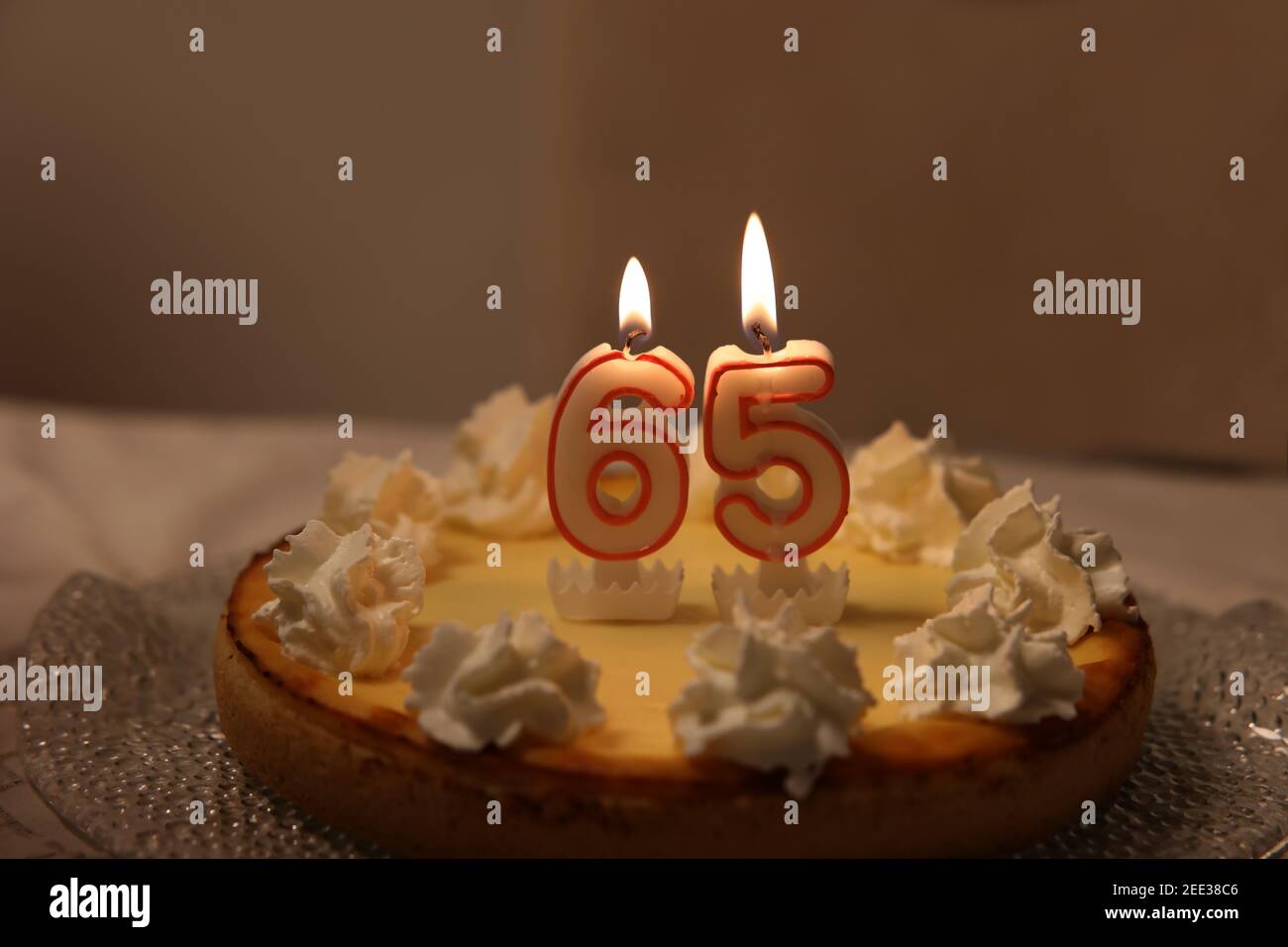 Sixty Birthday Cake High Resolution Stock Photography And Images Alamy Sixty Birthday Cake High Resolution Stock Photography And Images Alamy