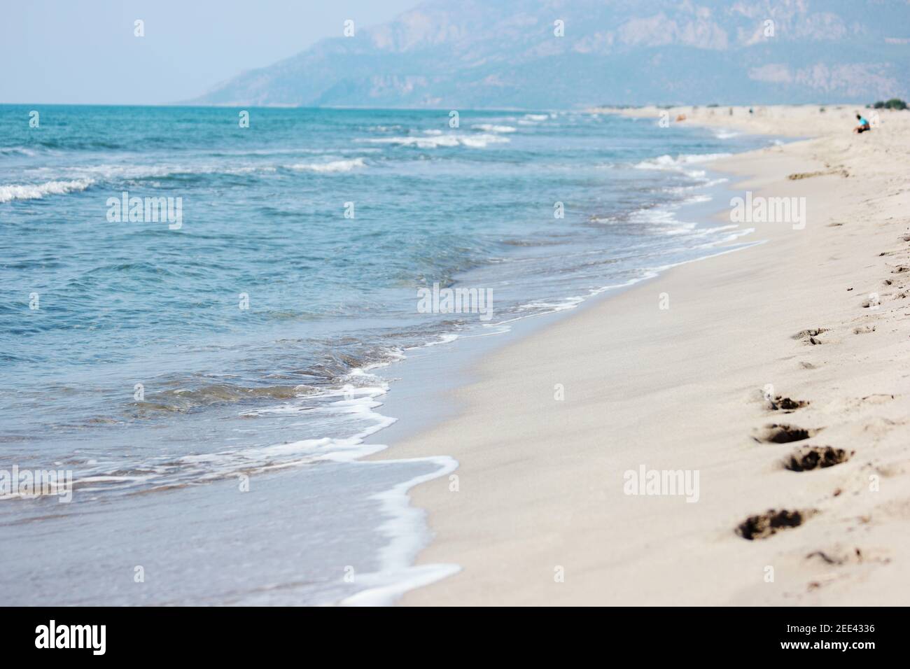 Waving sea sandy shore hi-res stock photography and images - Alamy
