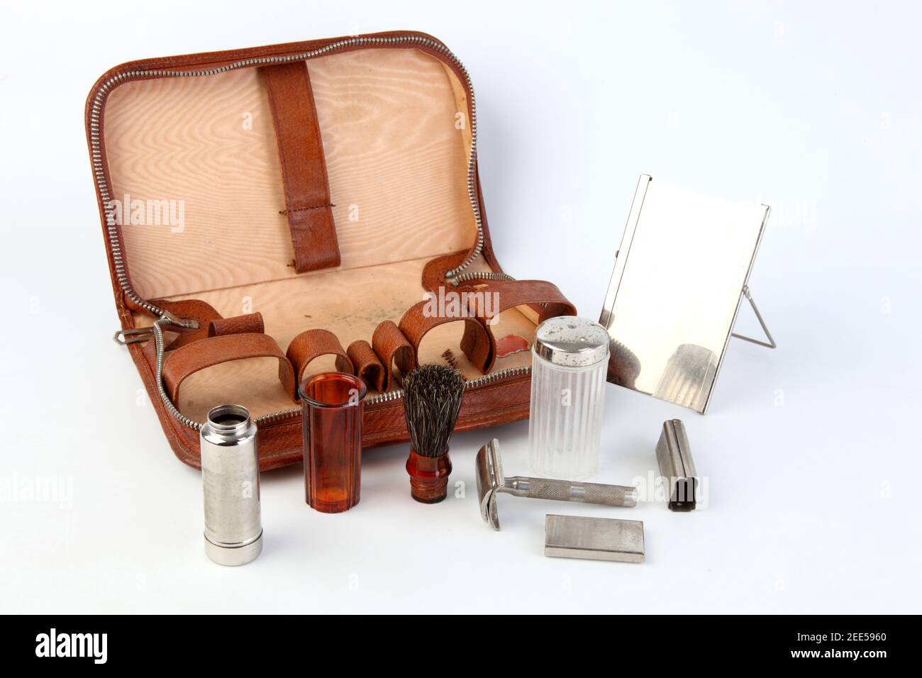 Antique shaving kit Stock Photo Alamy
