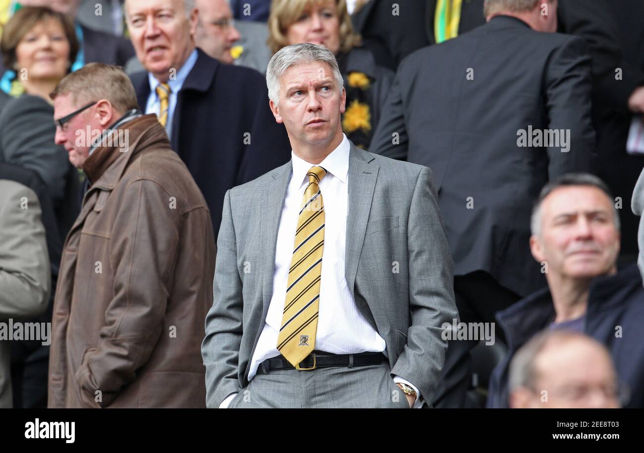 Adam Pearson High Resolution Stock Photography And Images Alamy Adam Pearson High Resolution Stock Photography And Images Alamy