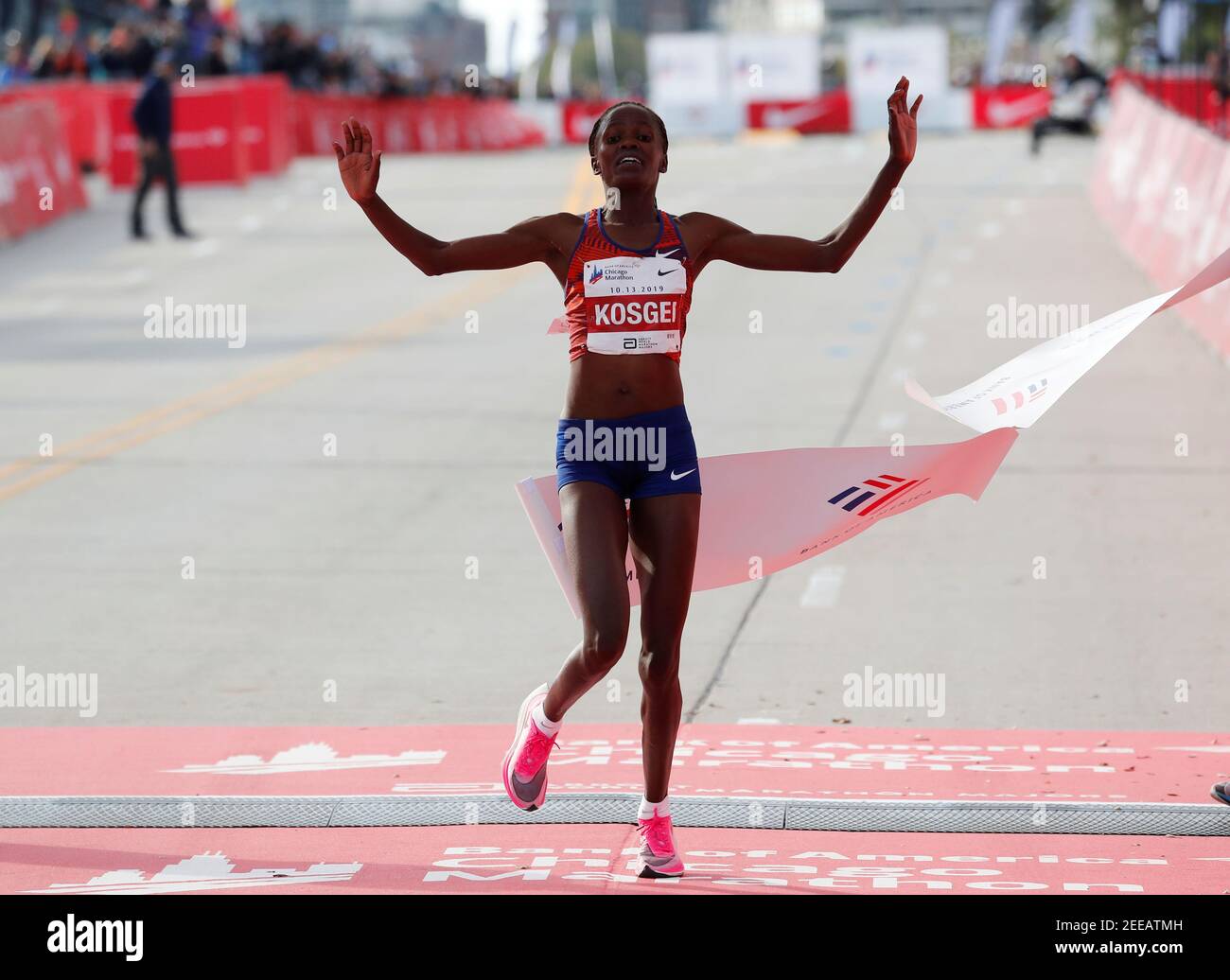 Womens marathon hi-res stock photography and images - Page 34 - Alamy