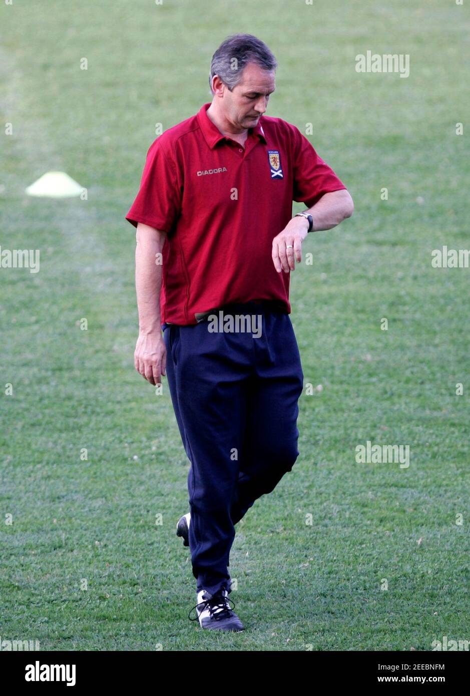 Football - Training - Skopje City Stadium - Skopje FYR Macedonia - 5/9/08 George Burley - Scotland Manager Mandatory Credit: Action Images / Lee Smith Photo - Alamy