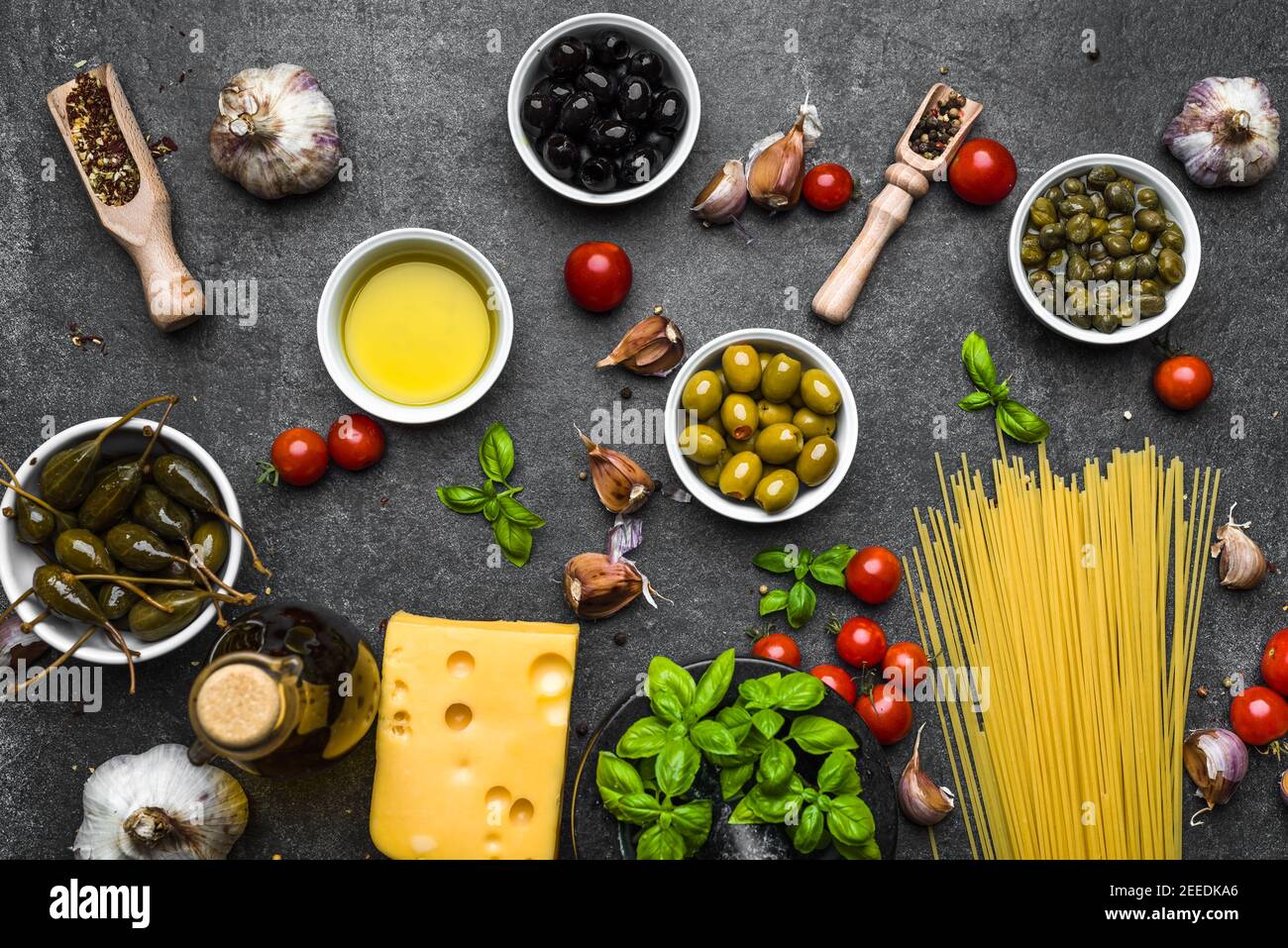 Fresh ingredients of spaghetti, italian food background Stock Photo - Alamy