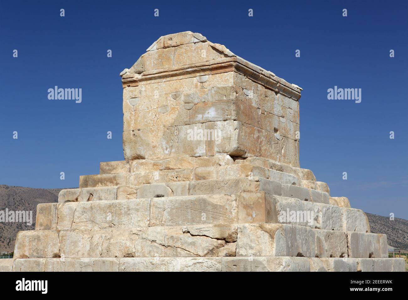 Tomb of Cyrus the great, Pasargadae, Iran Stock Photo Alamy