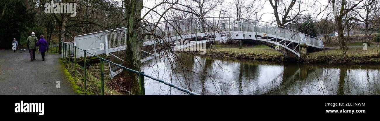 Laurie Bridge over River Teviot, Wilton Park, Hawick Stock Photo